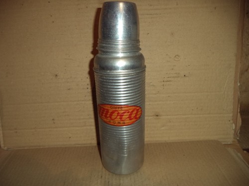 Vecchio termos thermos - thermos, in